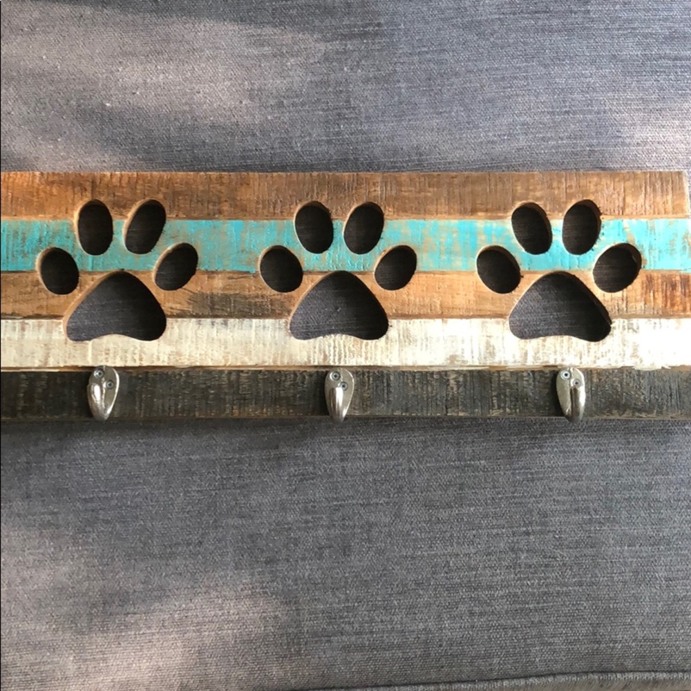 Paw print key hook organizer